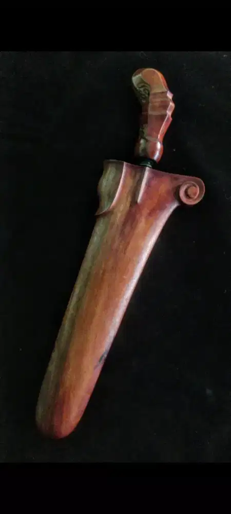 KERIS TEMUAN JALAK BUDHO SEPUH