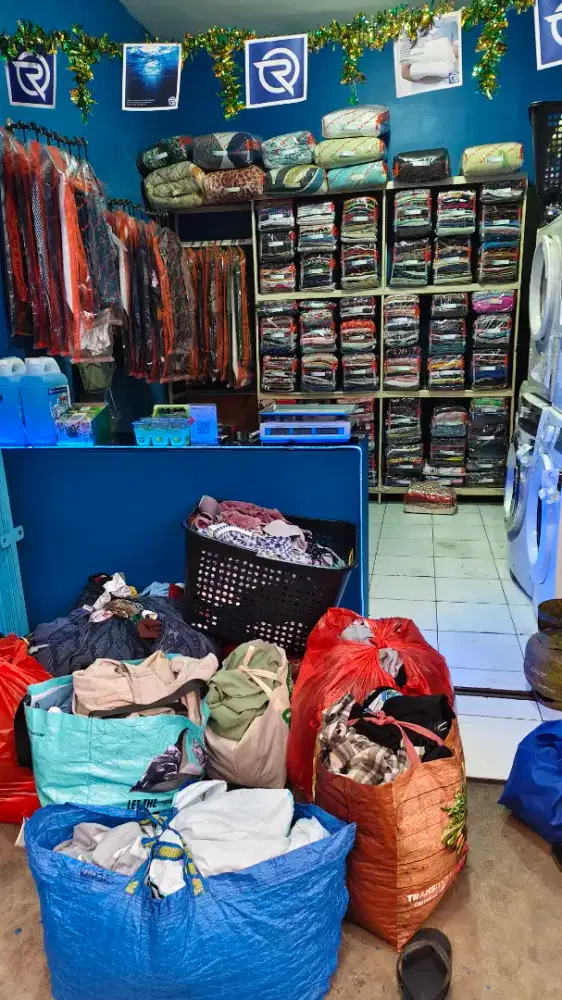 Dibutuhkan 1  karyawan setrika dan 1 karyawan cuci pengalaman
