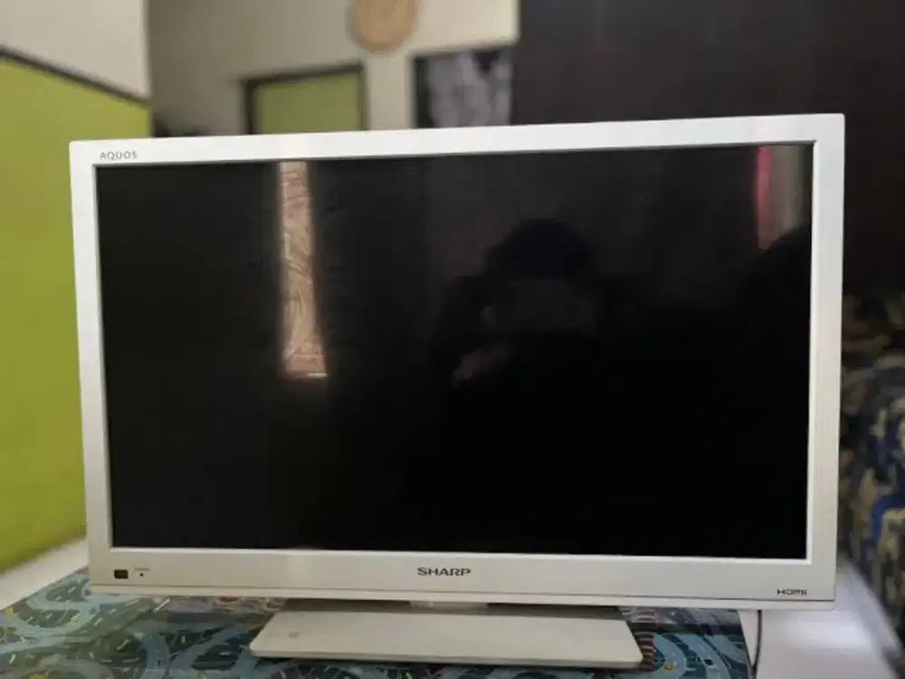 Lcd tv SHARP(24inci).