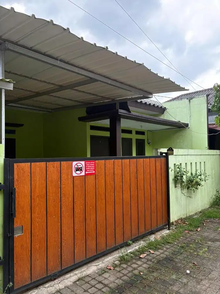 Di Kontrakan Rumah Beji - Depok