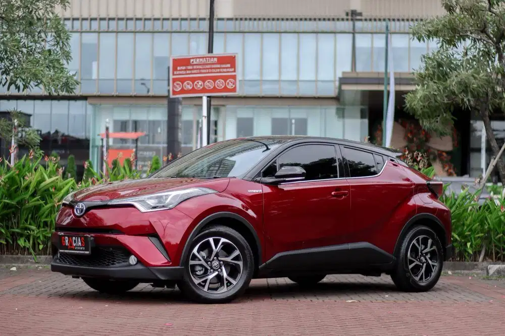 TERMURAH CHR HYBRID 2019 LOW KM