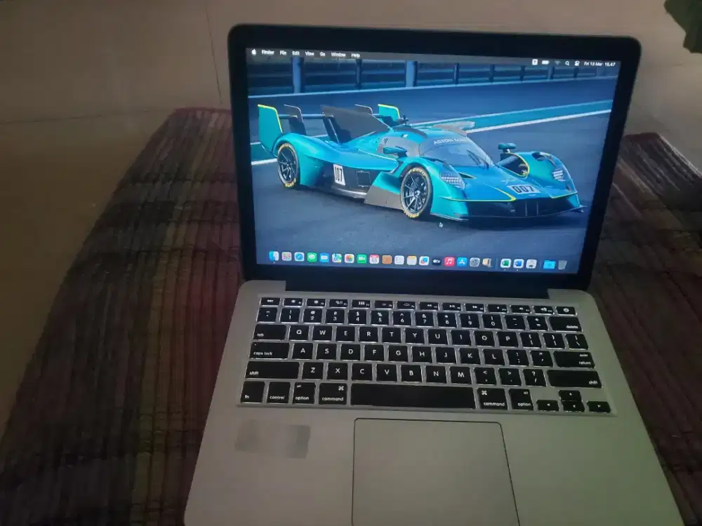 macbook pro retina  2015 i7 ram 16gb ssd 1tb nego