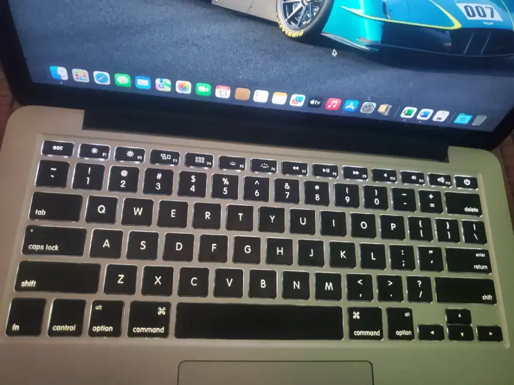 macbook pro retina  2015 i7 ram 16gb ssd 1tb nego