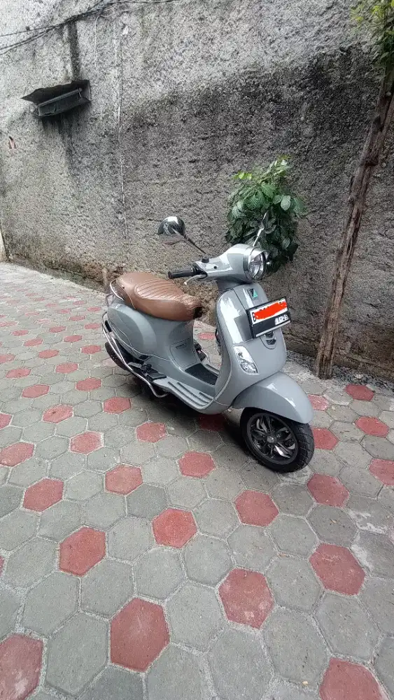 Vespa Matic Piagio LX  Facelift 125cc 2024