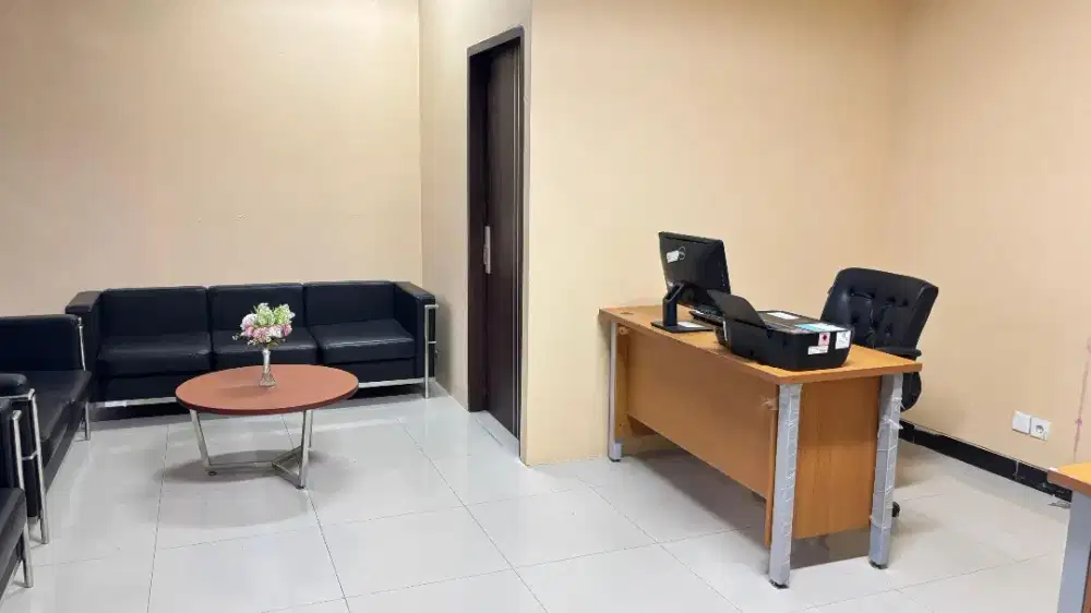 Di Kontrakkan Kantor Semarang 5063