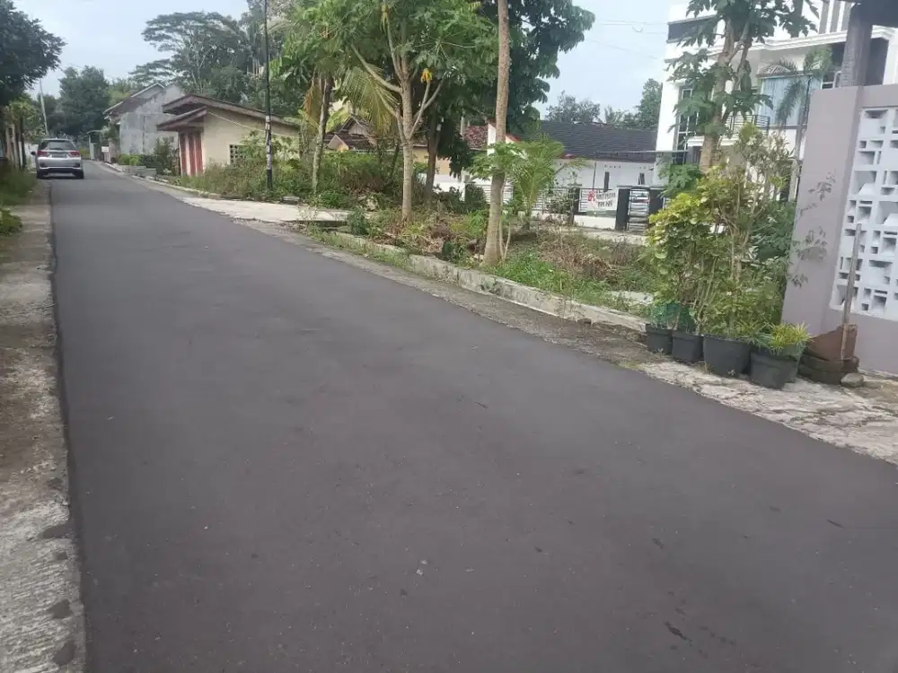Tanah Pekarangan di Jalan Besi Jangkang Ngaglik Sleman Yogyakarta