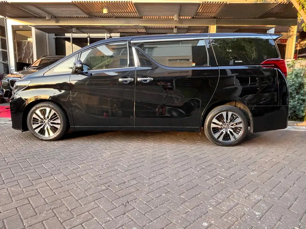 Toyota Alphard 2023 Bensin