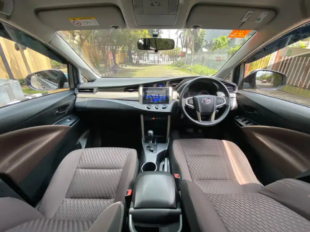Toyota Innova Reborn G 2022 Km 27 rb A/T