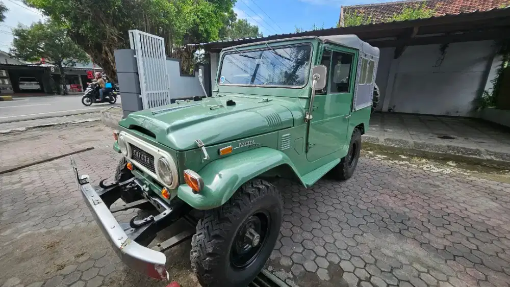 Toyota Land Cruiser FJ40 JEEP 1973