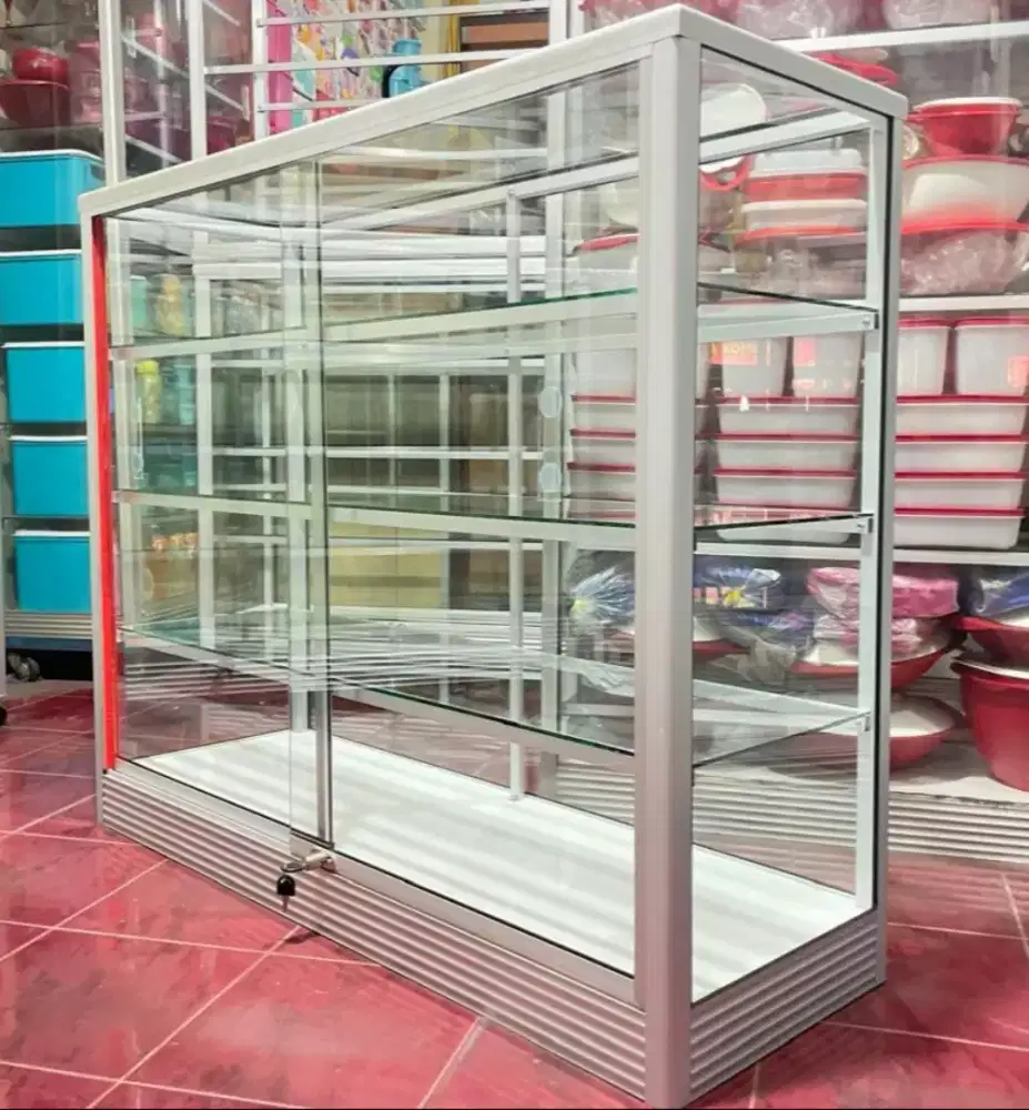 Etalase Panjang 1,2Mx1M Kondisi BaruEtalase Panjang 1,2Mx1M Siap Kirim