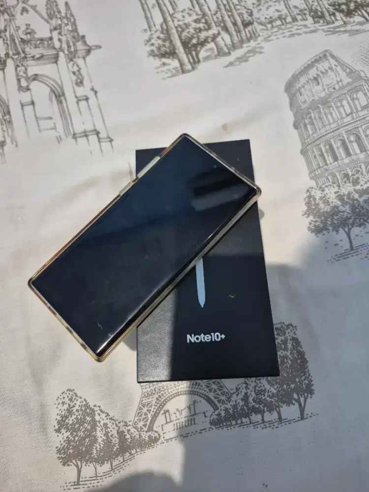 Samsung Galaxy Note 10 + 12/256 white