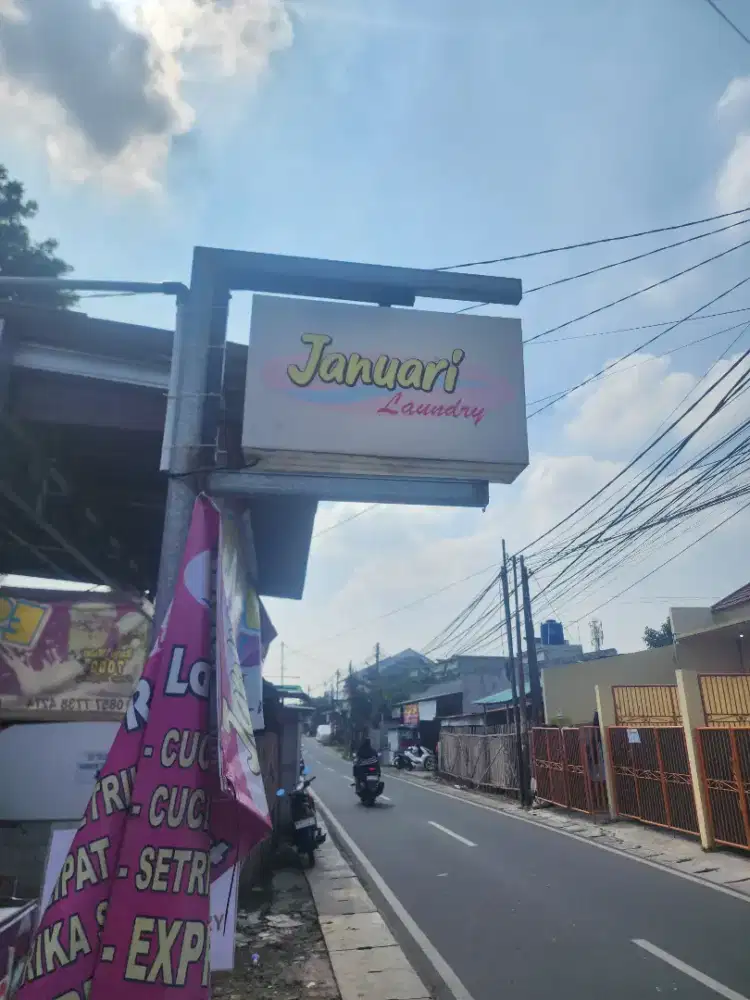 Karyawan freelance khusus strika