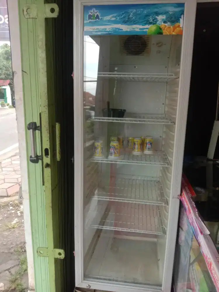 Jual showcase second