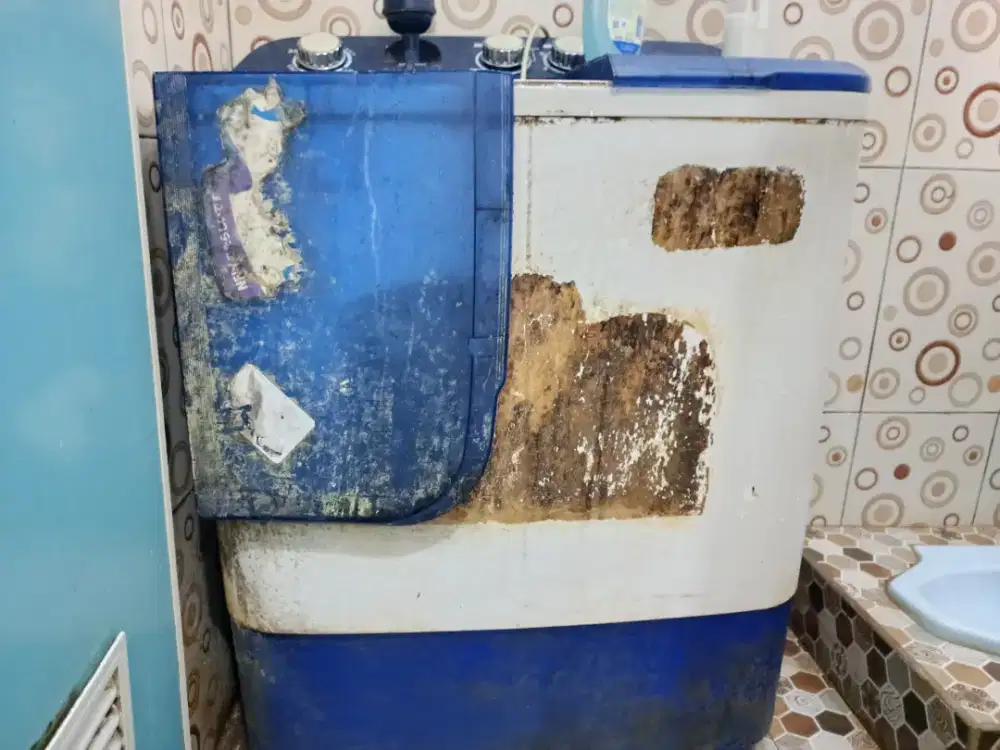 MESIN CUCI BEKAS MEREK AQUA