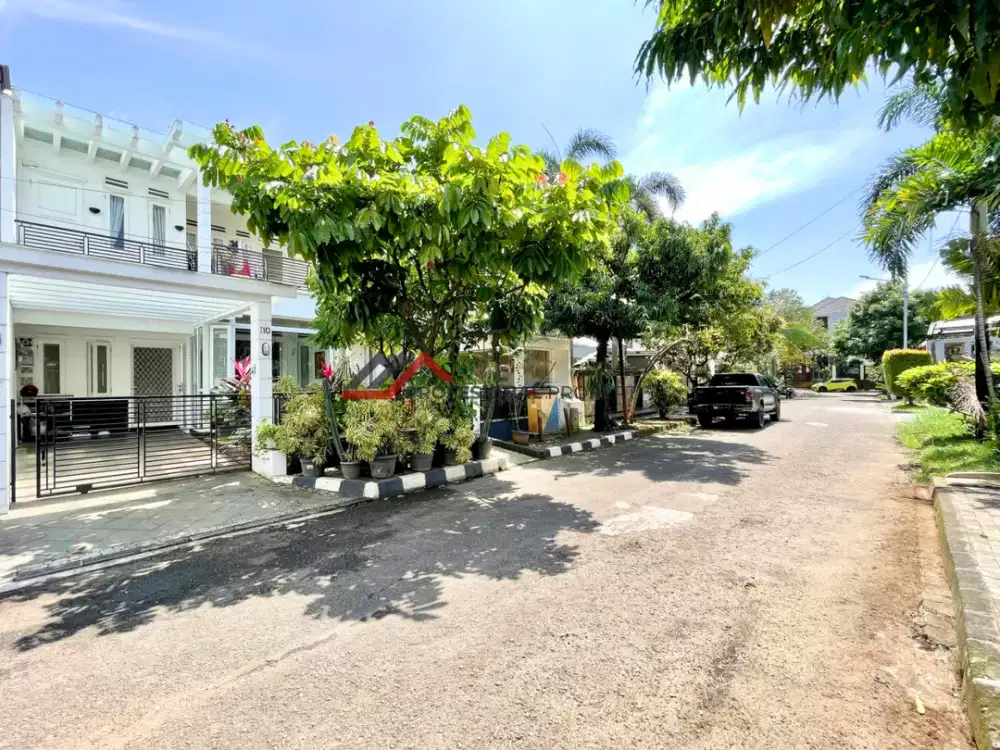 Rumah Minimalis Dalam Komplek One Get System Jalan Super lebar dekat ke Tol & Tb Simatupang di Tanjung Barat, Jakarta Selatan