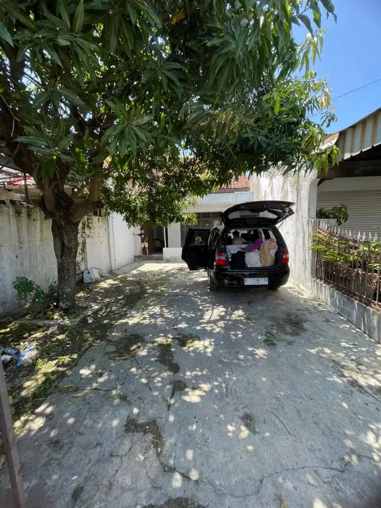 Rumah lokasi premium Tegal lahan luas