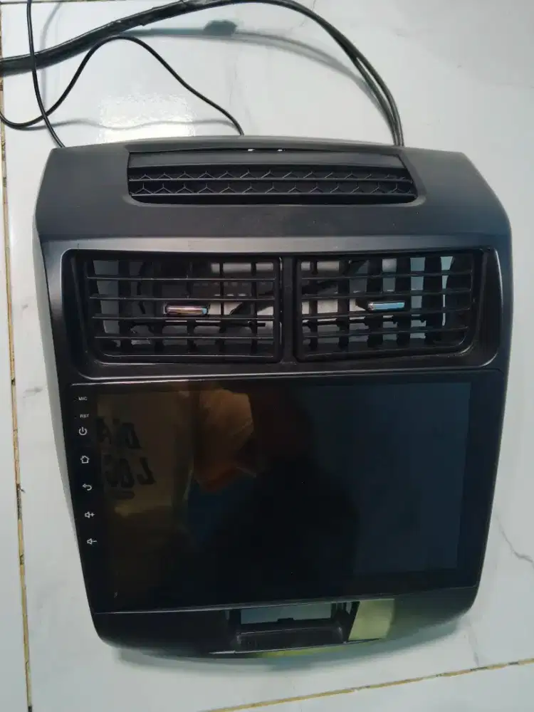 Android mobil copotan Avanza