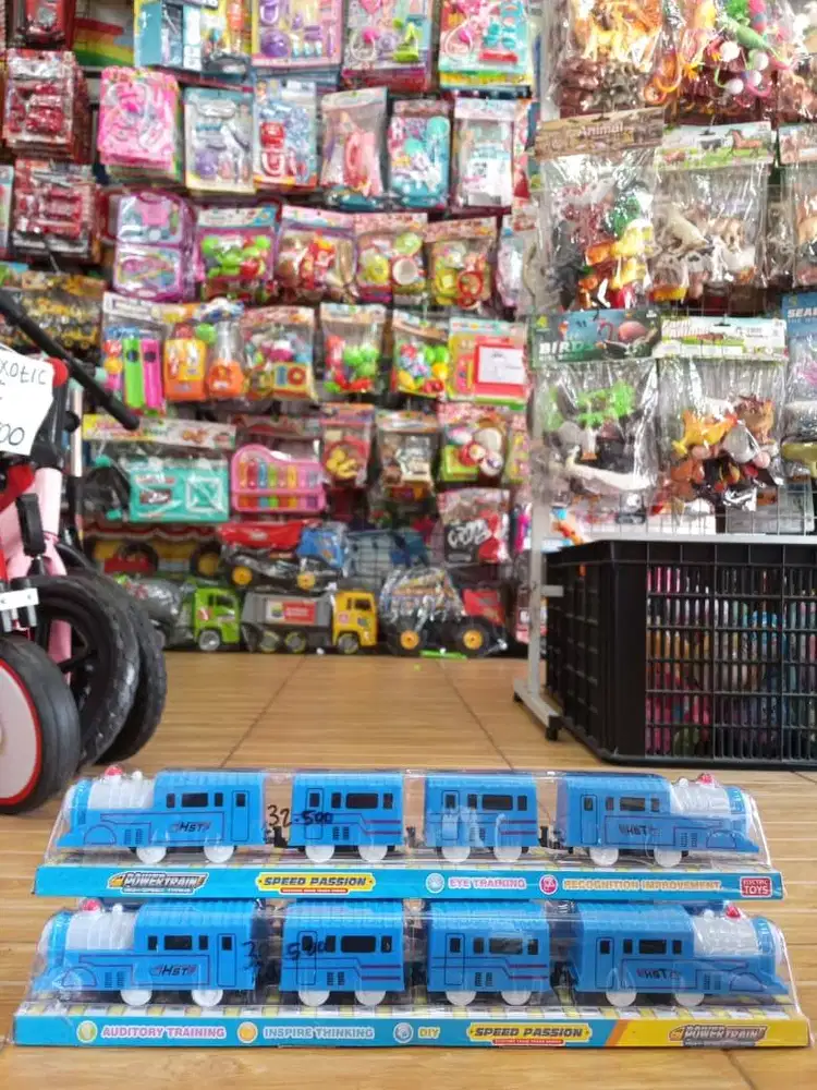 mainan anak kereta thomas baterai