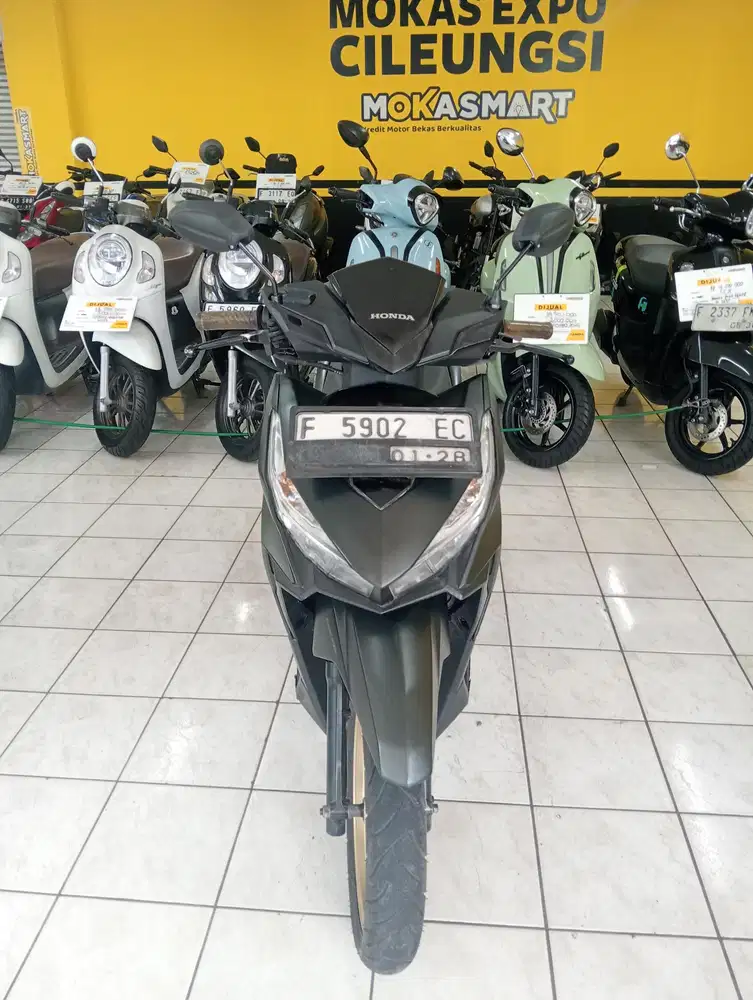 Dijual motor Honda Vario 150 2018