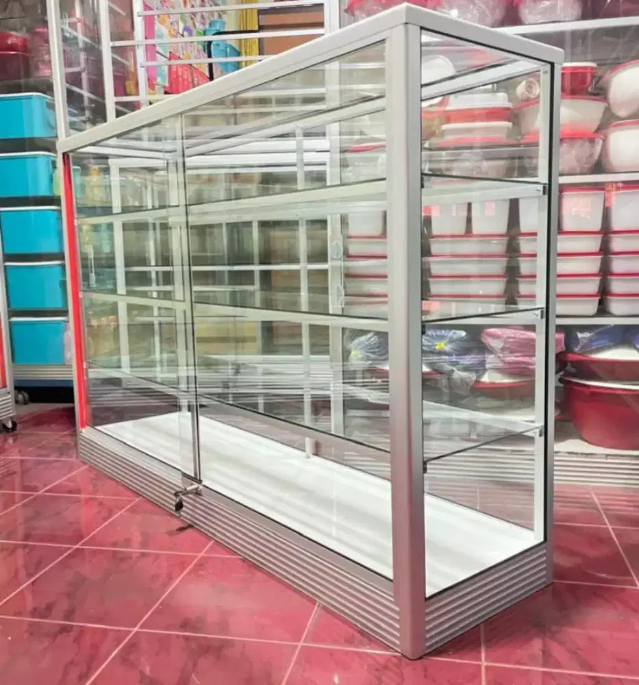 Etalase Toko Panjang 1,5 Meter × 1 Meter