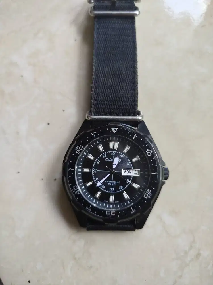 Casio AMW-110 Original