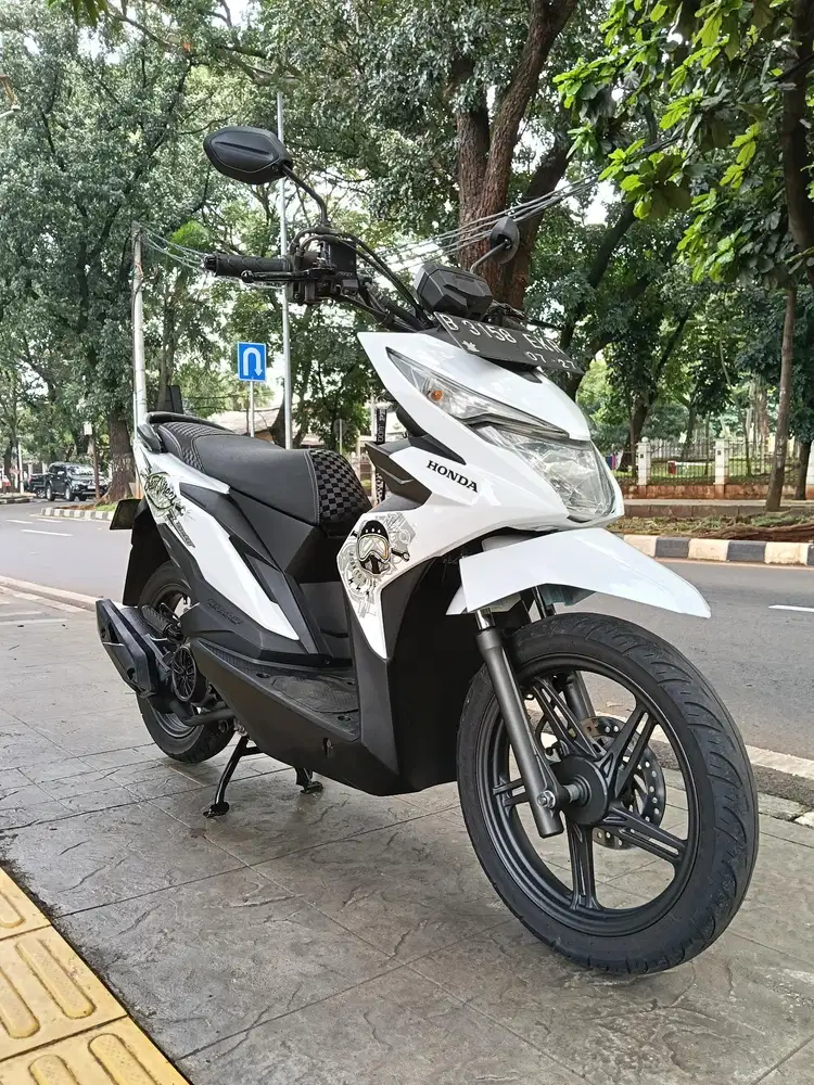 DIJUAL CASH HONDA BEAT STREET THN 2017 PAJAK IDUP SIAP PAKAI