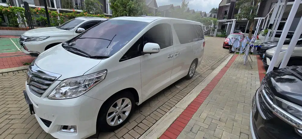 Alphard 2014: Mobil Pejabat, Harga Merakyat!