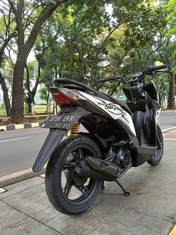 DIJUAL CASH HONDA BEAT STREET THN 2017 PAJAK IDUP SIAP PAKAI