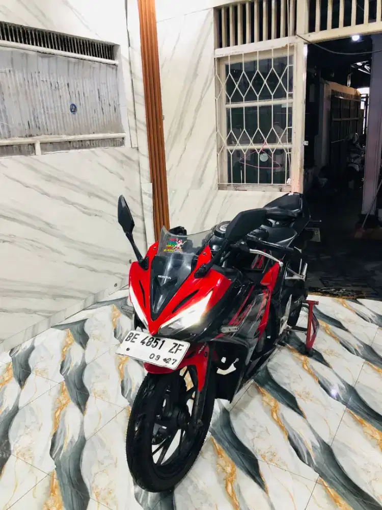 HONDA CBR NEW TERBAIK 2018 SANGAT ORIGINAL Pajak Hidup