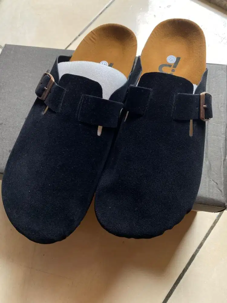 SEPATU/SANDAL SLOP