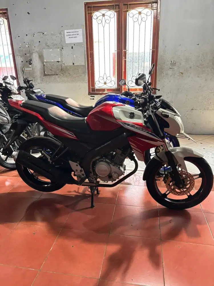 VIXION NEW 2015 MERAH