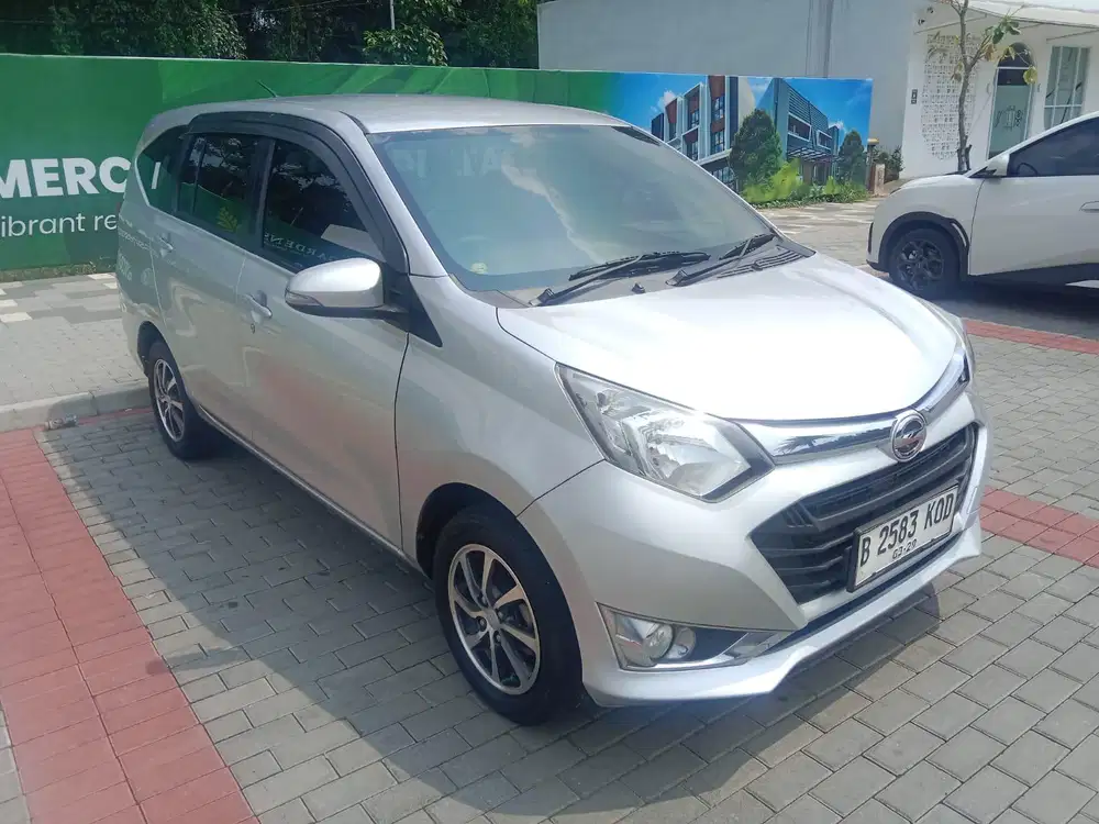 Daihatsu Sigra R deluxe MT 2019