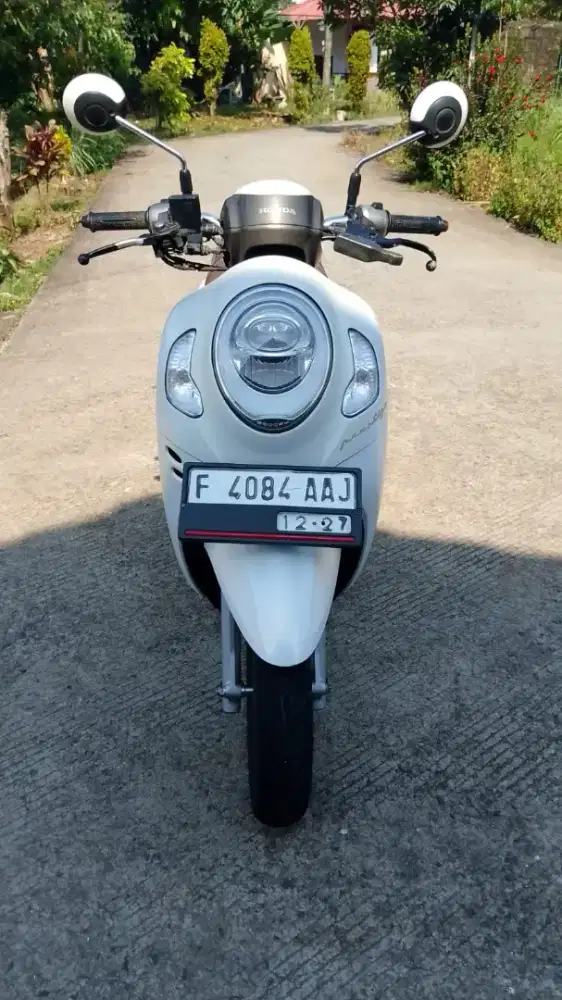 Nia: SCOOPY PRESTIGE PLAT F BOGOR PAJAK HIDUP DP 500K