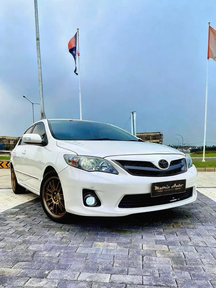 Toyota Corolla Altis 2013 Bensin