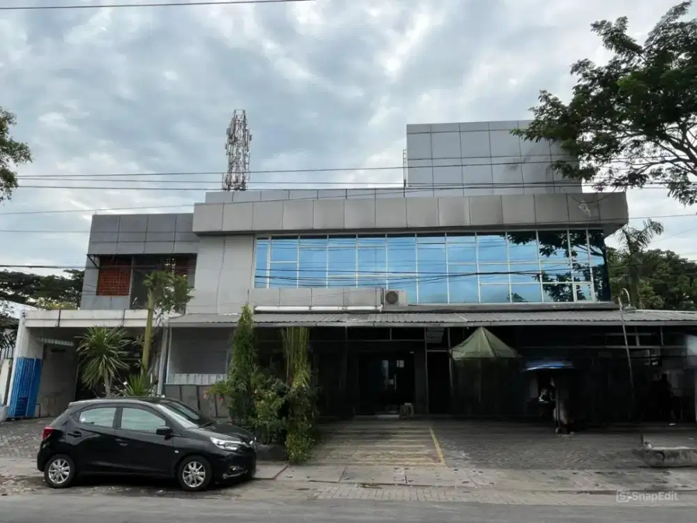 Gedung Kantor Ketintang Surabaya 3 Lantai SHM Dekat Unesa Cocok Usaha