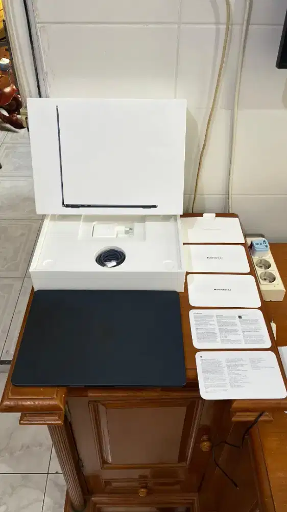 Macbook Air M2 8/256GB Fullset IBox