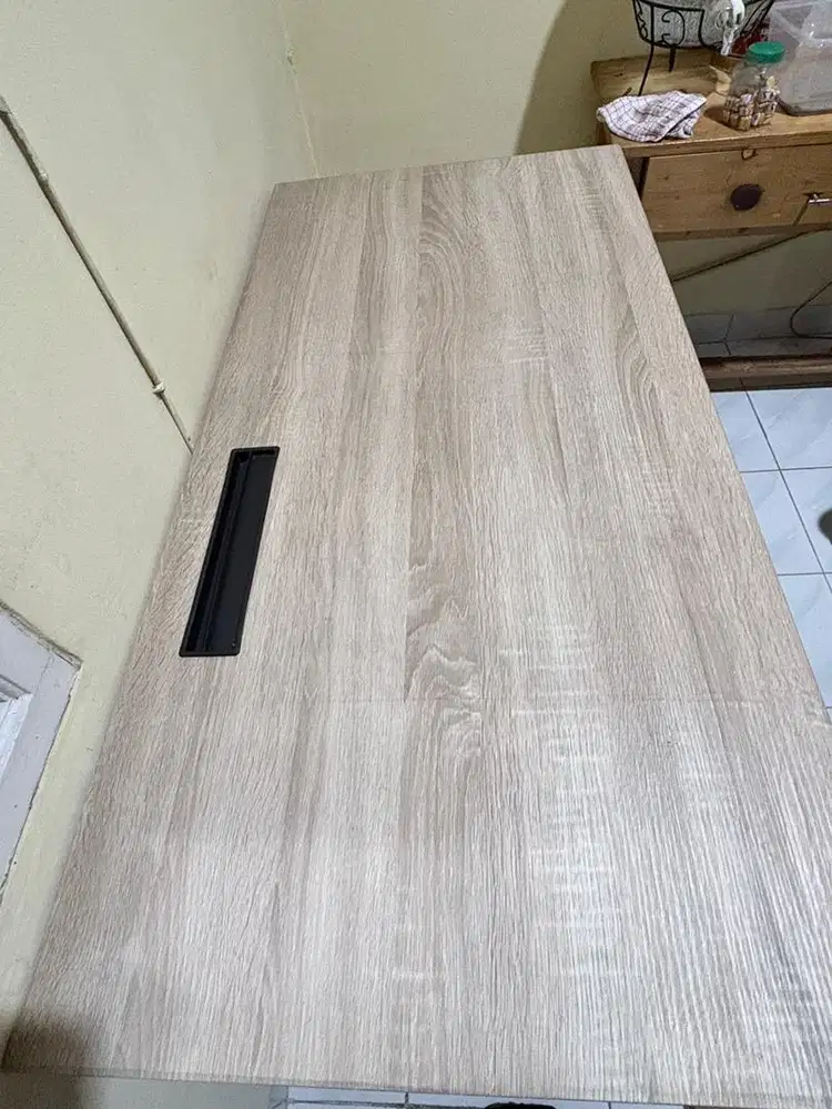 Meja kantor second bagus