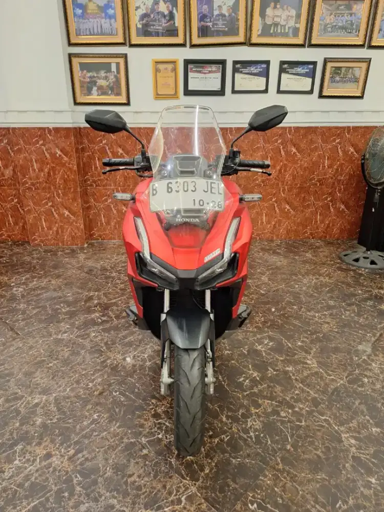 Hub ima dp 2 jt ADV 160 abs 2023 . Promo Terbatas ! Free oli service