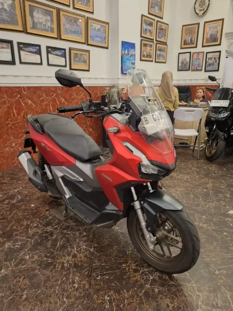 Hub ima dp 2 jt ADV 160 abs 2023 . Promo Terbatas ! Free oli service