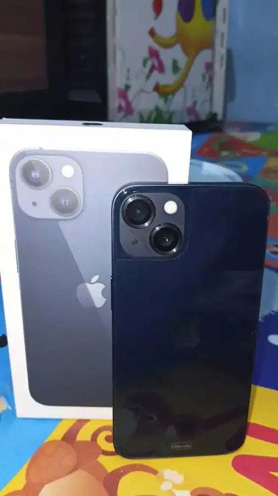 Iphone 13 8/128 like new