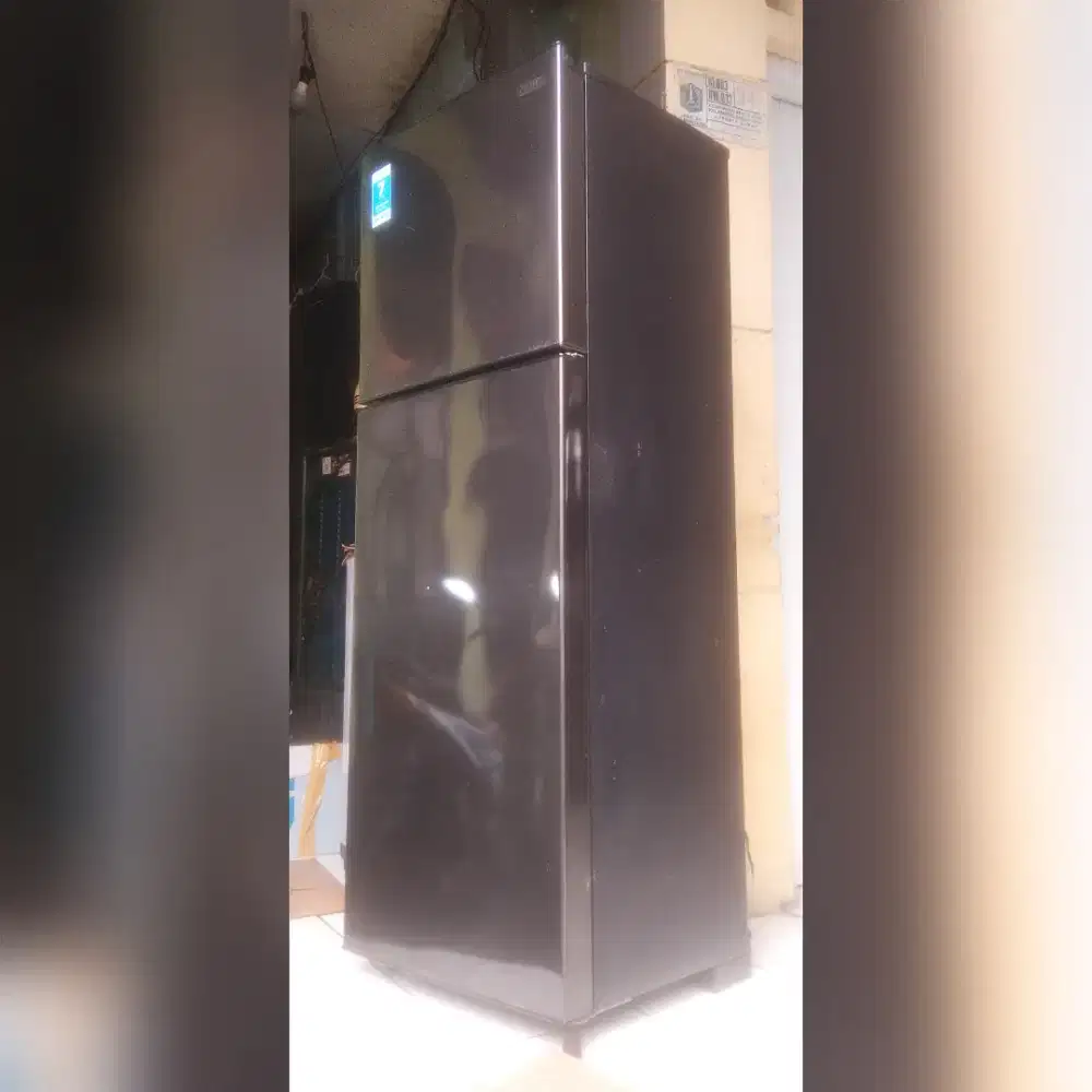 Kulkas 2 Pintu Aqua Normal Dingin Beku Fungsi No Kendala Siap Pakai