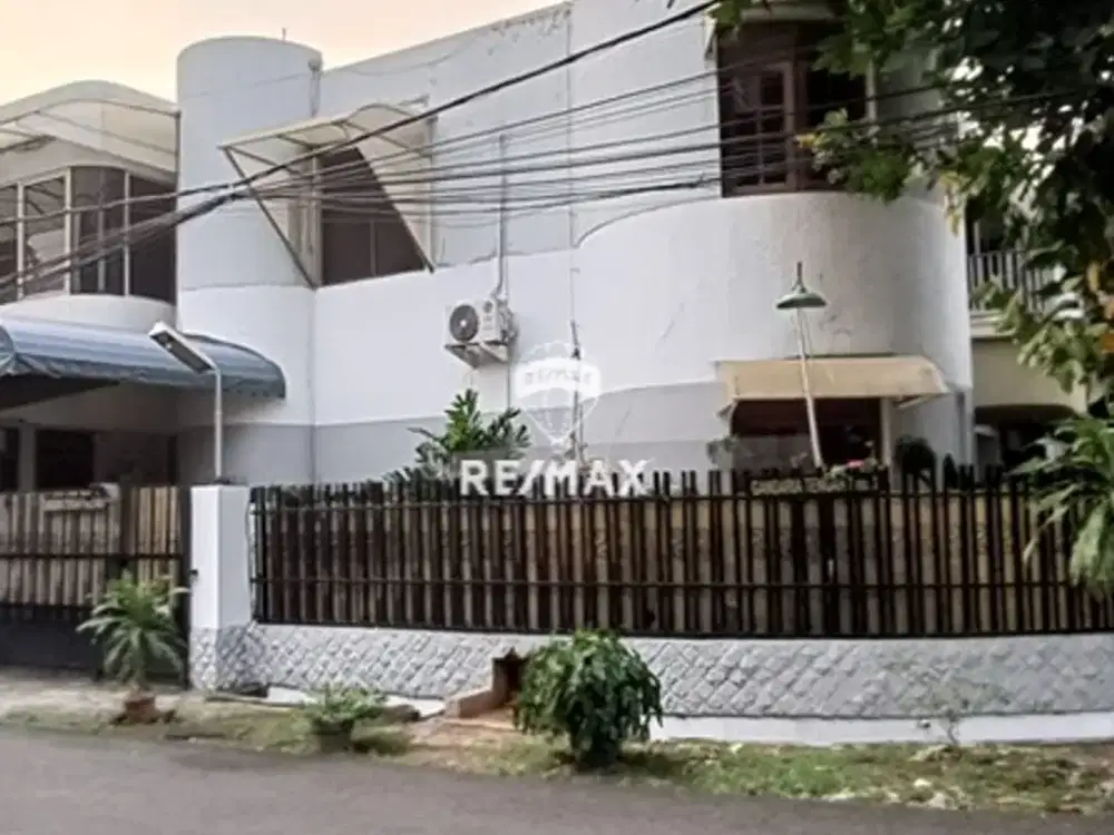 DIJUAL RUMAH MEWAH DI KAWASAN KEBAYORAN BARU JAKARTA SELATAN
