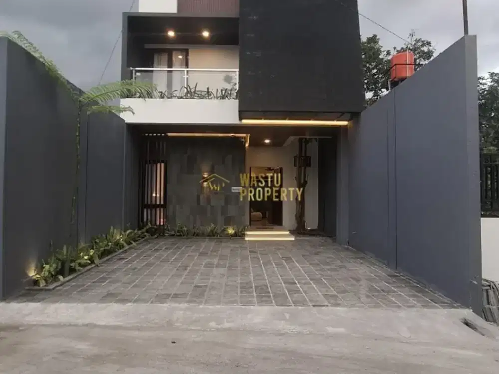 RUMAH MEWAH, FULL FURNISHED, 5 KM DARI KAMPUS UII KALIURANG