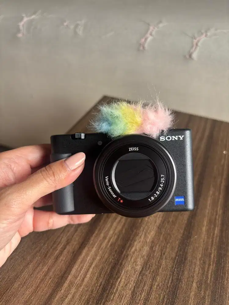 WTS SONY ZV-1  (full set, 2023)