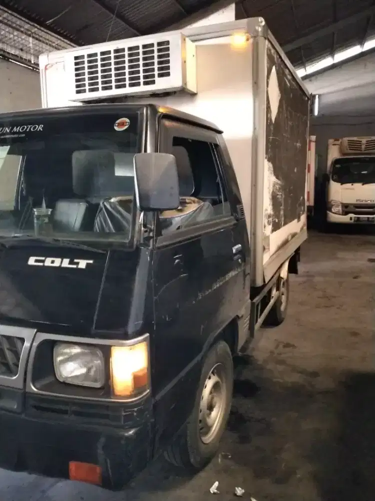 Box freezer frozen suhu -20 mobil L300 2018 bagus siap kerja