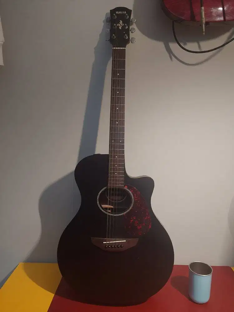 Di jual original yamaha acoustic electric Apx600m Smokey black