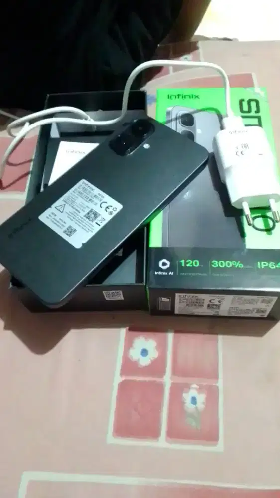 HP infinix Smart 10 Ram 3+3/64 Fullset baru seminggu pakai