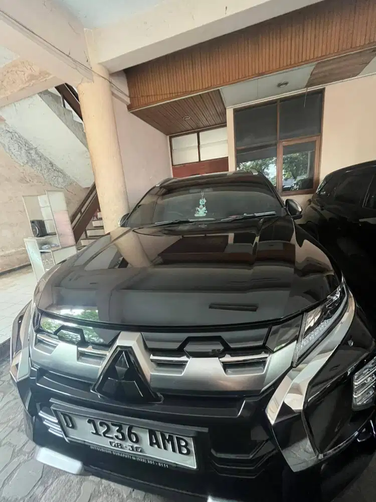 PAJERO DISEL DAKAR SUNROOF MATIC 2025