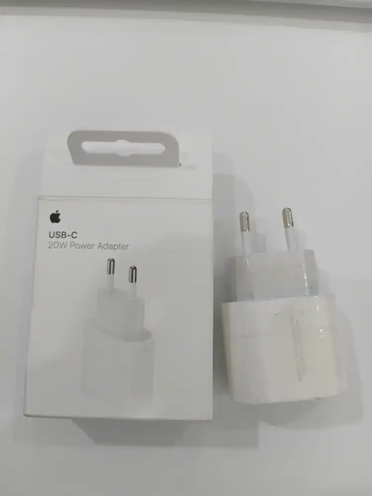 Adapter / Adaptor / Kepala Charger iPhone / Apple 20 Watt Original