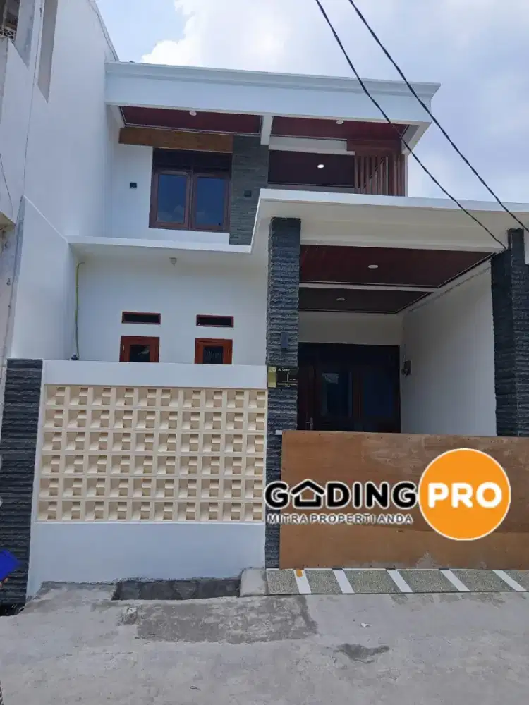 Dijual Rumah 2 lantai full renov siap huni di Kranggan Permai